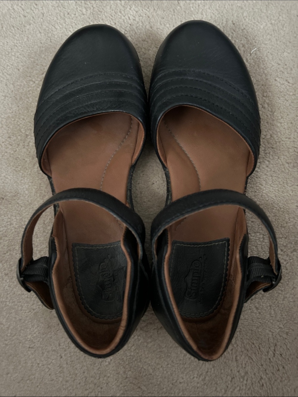 Simple- Black Women's Closed-Toe Ankle Strap Flats - Comfort Style Sz 8.5